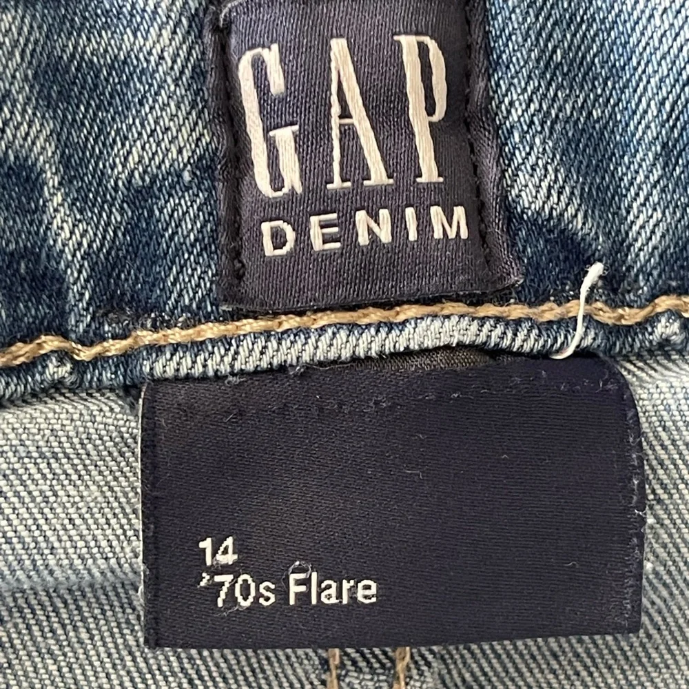 GAP 70’s HIGH RISE FLARE JEANS SIZE 14